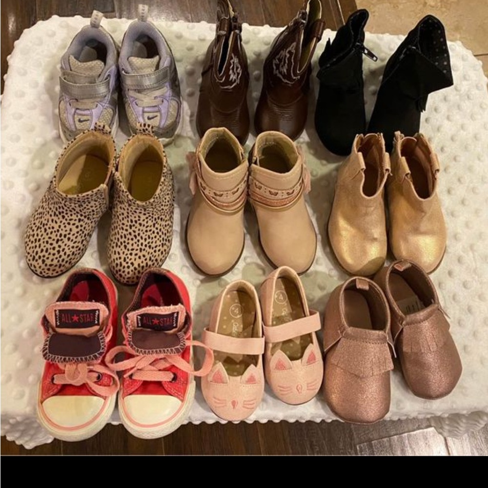 Baby girl size 4/5 shoe lot